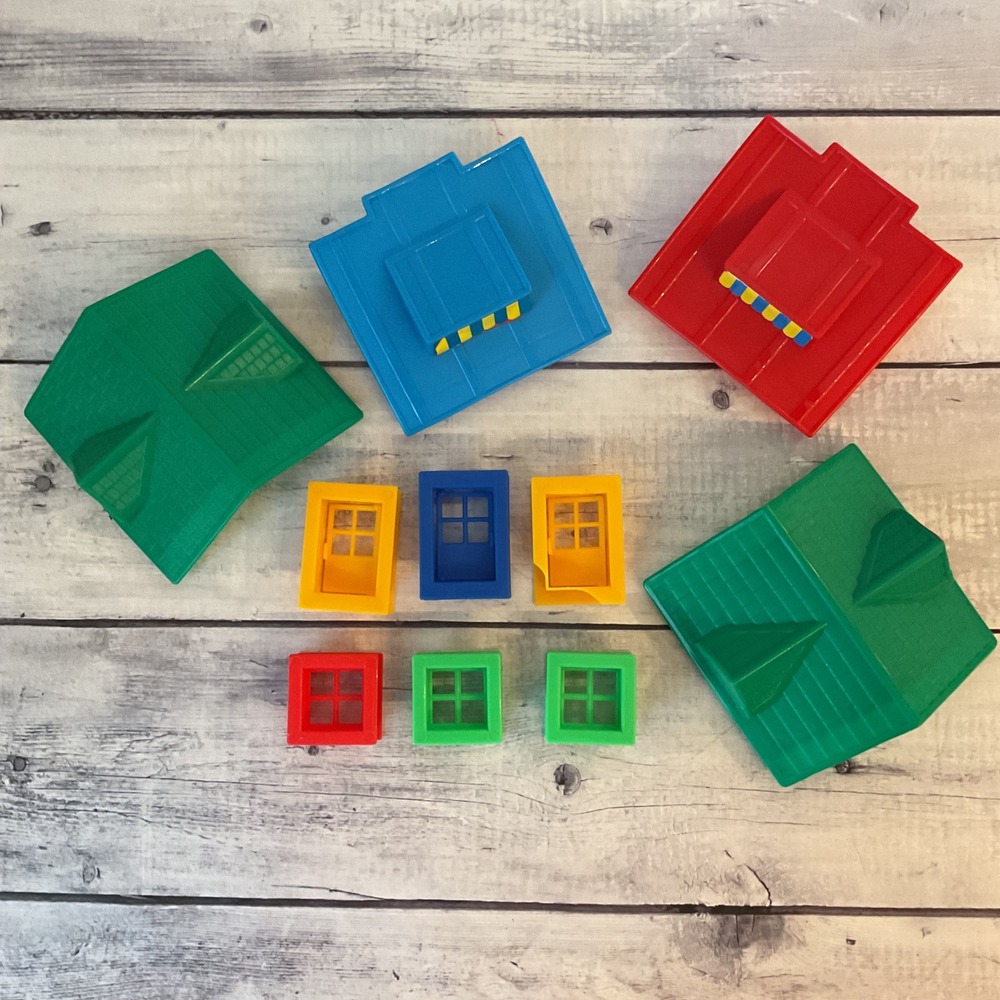 Lincoln Logs Replacement Parts Lot Plastic Roof Door Window Pieces Mixed Colors